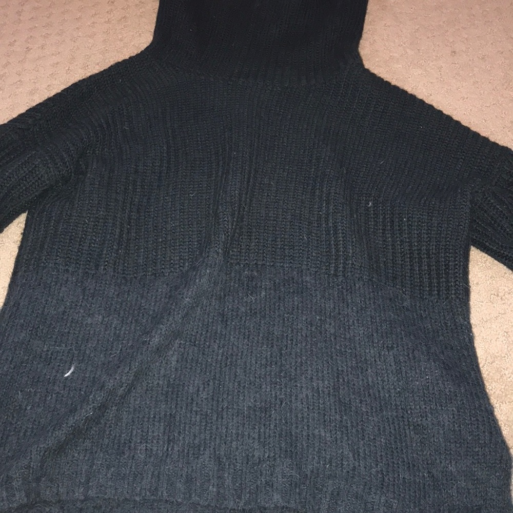 green wool turtle neck